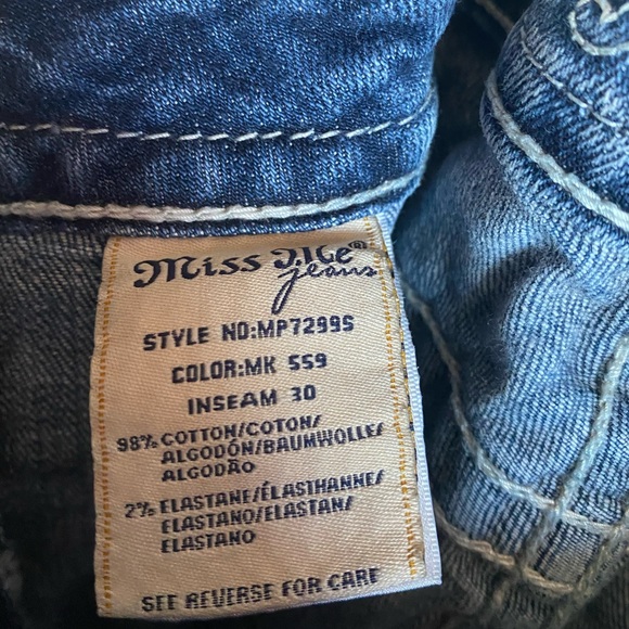 Miss Me Mid Rise Skinny Jeans - Picture 7 of 7